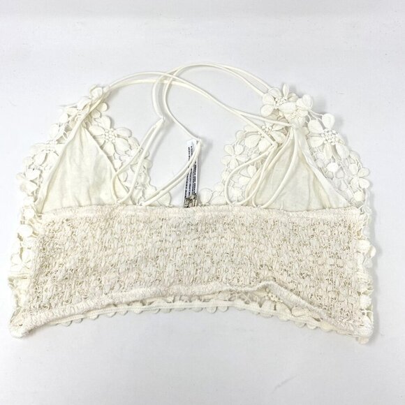 Free People Intimately Ivory White Miss DAZIE Bralette Crochet Size Medium - Picture 8 of 14